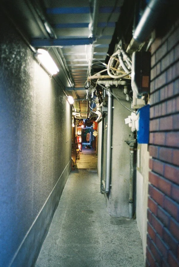 路地裏
