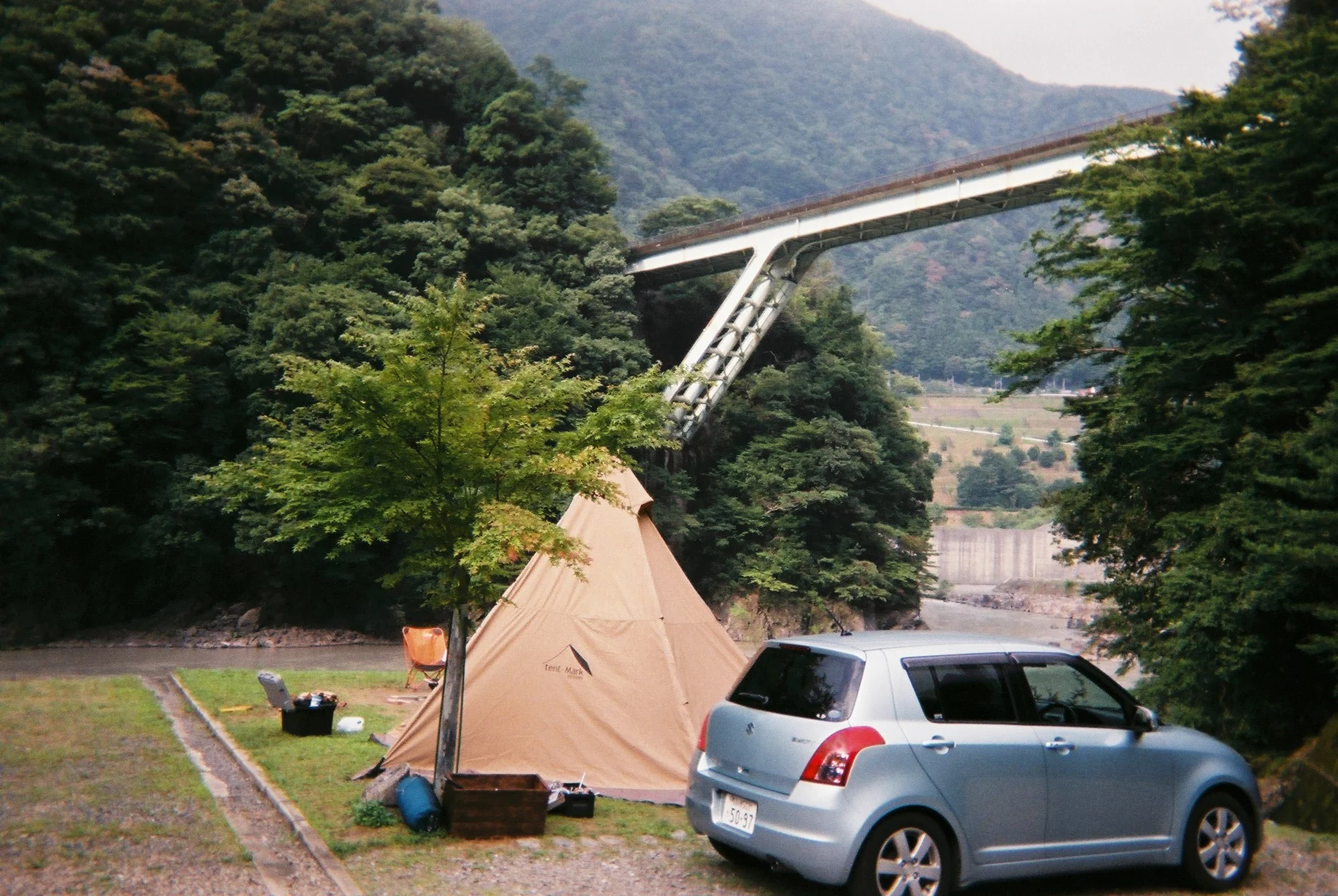 キャンプと写ルンです